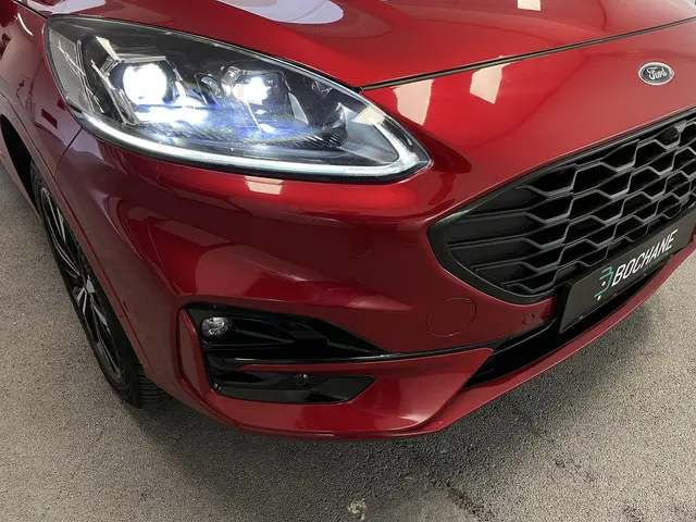 Ford Kuga 2.5 PHEV ST-Line 2024 Hybride Benzine 34