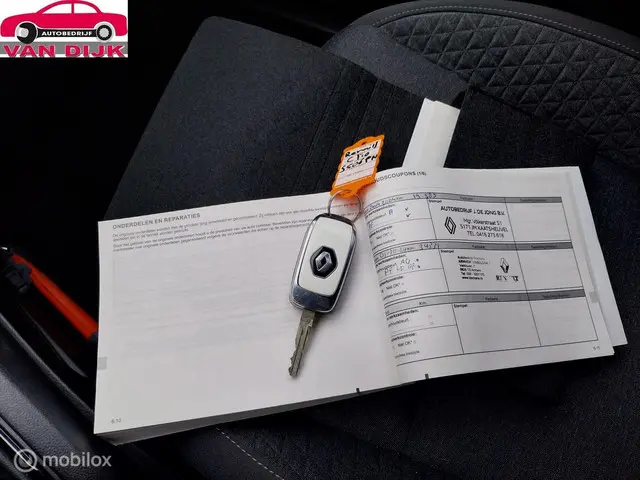 Renault Clio 1.0 TCe 90 Equilibre 2023 Benzine 18