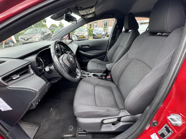 Toyota Corolla 1.8 Hybrid Active 2021 Hybride Benzine 12