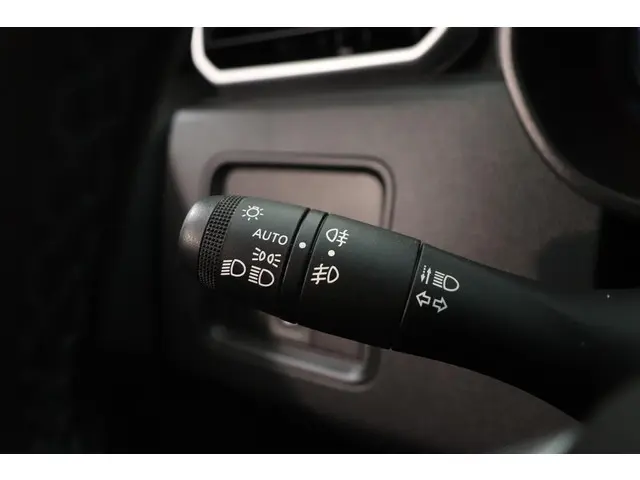 Dacia Duster 1.3 TCe 150 Journey EDC 2023 Benzine 29