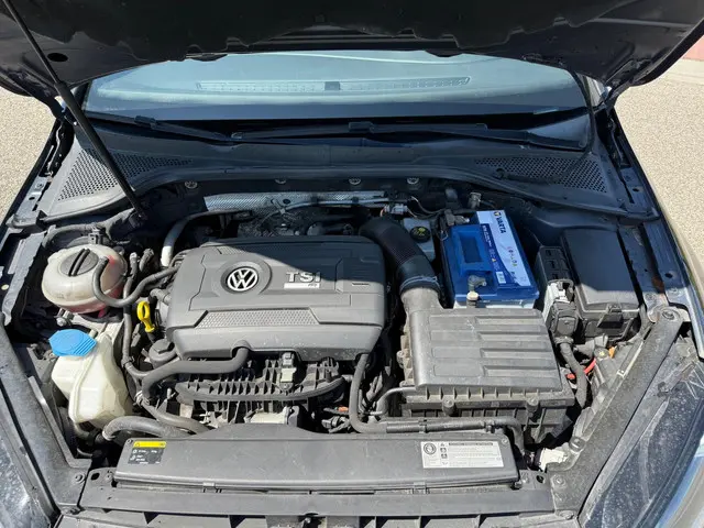 Volkswagen Golf 2.0 TSI R 4Motion 2014 Benzine 14