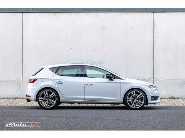 SEAT Leon 2.0 TSI Cupra 280 2015 Benzine 2