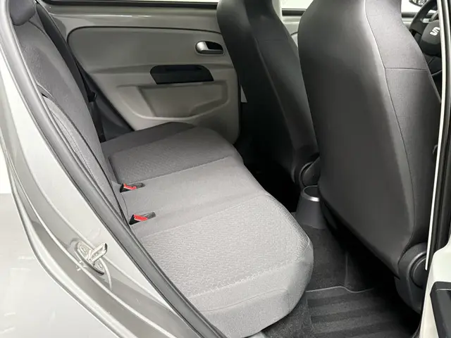 SEAT Mii 1.0 Style Intense 2019 Benzine 13