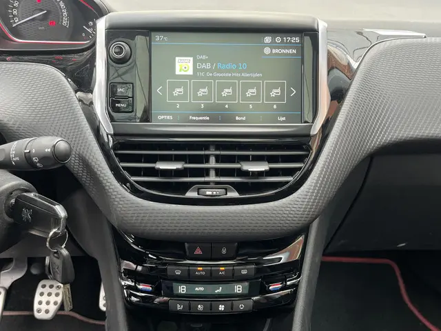 Peugeot 2008 PureTech 110 GT-line 2018 Benzine 10