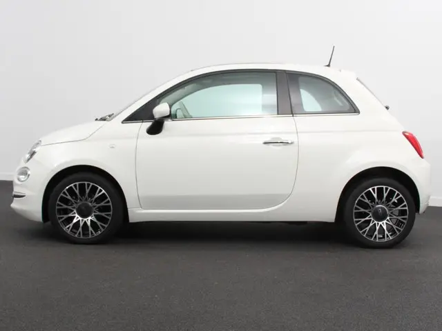 Fiat 500 1.0 Hybrid Dolcevita 2024 Benzine 7