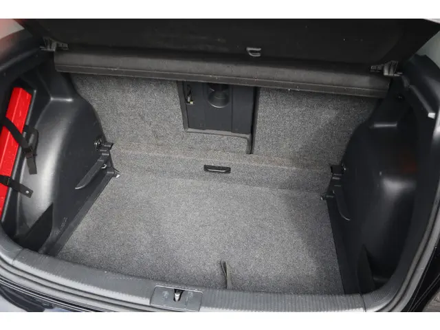 Volkswagen Golf Plus 1.2 TSI Tour II 2012 Benzine 28