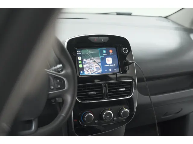 Renault Clio Estate TCe 90 Limited 2019 Benzine 49