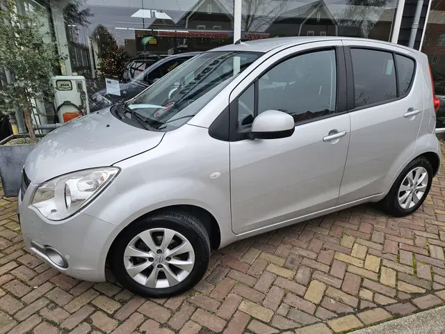 Opel Agila 1.2 Edition,nette auto,lage km 2013 Benzine 3