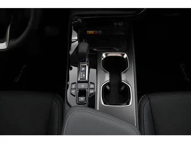 Lexus NX 450h+ AWD 35th Edition 2026 Hybride Benzine 25