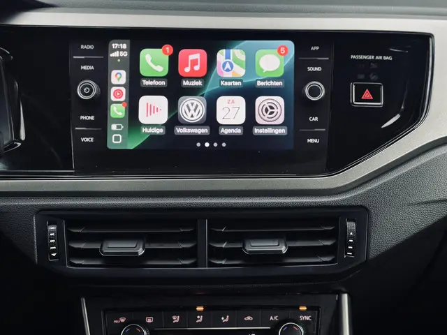 Volkswagen Polo 1.0 TSI Beats 2018 Benzine 8