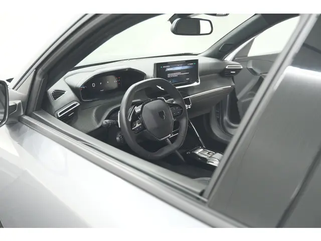 Peugeot 2008 3