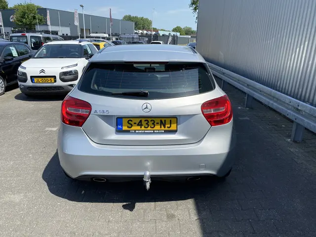 Mercedes-Benz A-Klasse 180 2012 Benzine 8