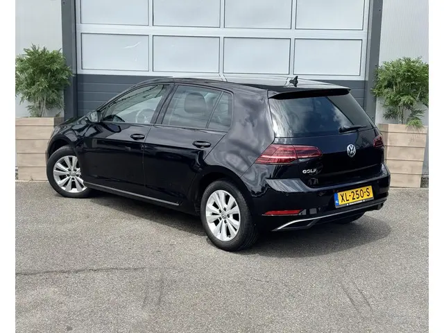 Volkswagen Golf 1.0 TSI Comfortline Business 2019 Benzine 4
