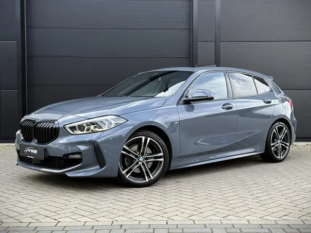 BMW 1 Serie 118i High Executive Edition 2020 Benzine 3
