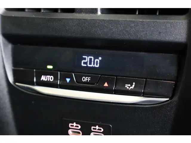 BMW 3 Serie Touring 330e 2025 Hybride Benzine 21