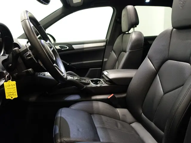Porsche Cayenne 3.0 D Sport Chrono 310Pk Aut- 2017 Diesel 27