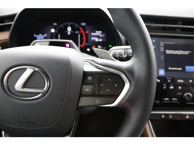 Lexus LBX Relax 2WD 2025 Hybride Benzine 19