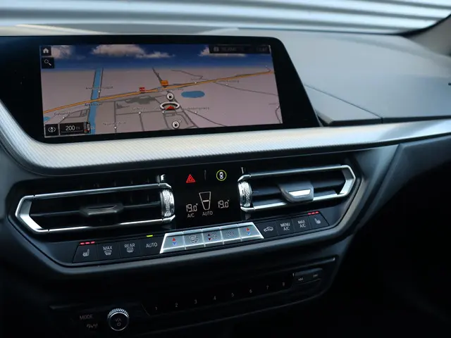 BMW 1 Serie 118i 2022 Benzine 14