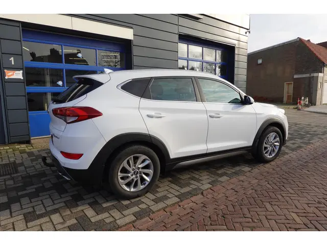 Hyundai Tucson 1.6 T-GDi Comfort 2015 Benzine 3
