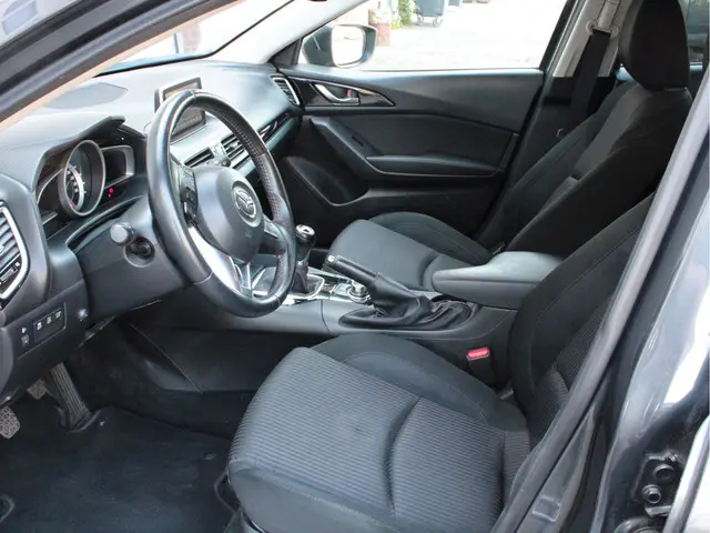 Mazda 3 2.0 Skylease 2016 Benzine 12