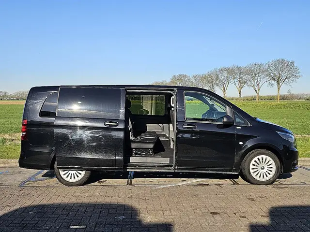 Mercedes-Benz Vito 114 2023 Diesel 17