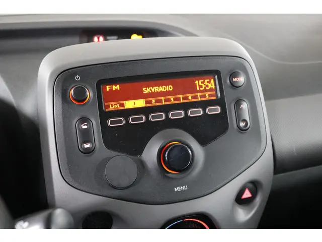 Peugeot 108 1.0 e-VTi Active 2018 Benzine 18