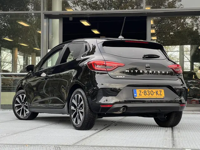 Mitsubishi Colt 1.0T MT Intense 2024 Benzine 6