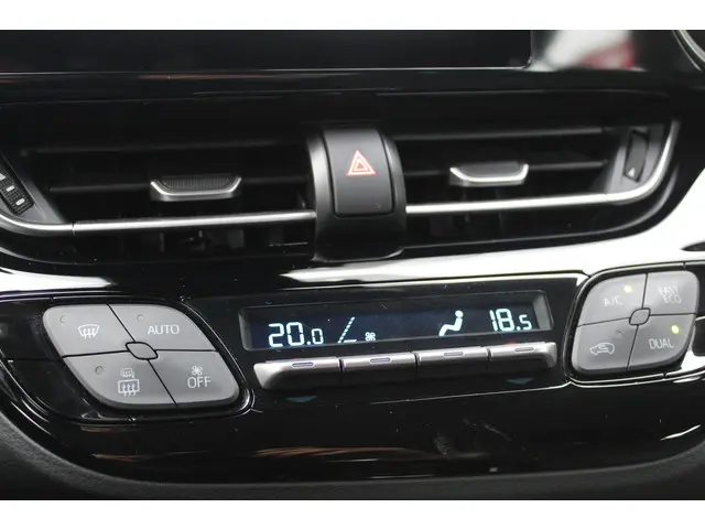 Toyota C-HR 1.8 Hybrid Dynamic 2023 Hybride Benzine 11