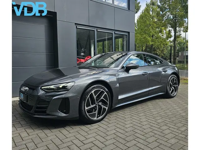 Audi e-tron GT S-Line GT 93 kWh 2021 Elektrisch 23