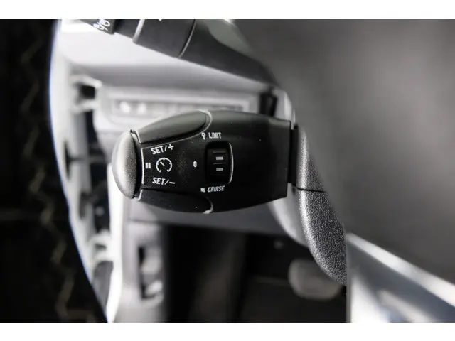 Peugeot 2008 1.6 VTi Allure 2014 Benzine 20