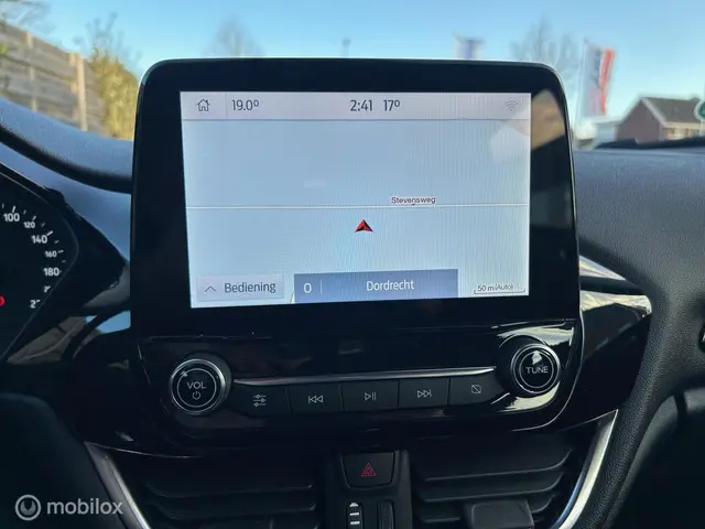 Ford Fiesta 1.0 EcoBoost Hybrid Titanium 2022 Benzine 12