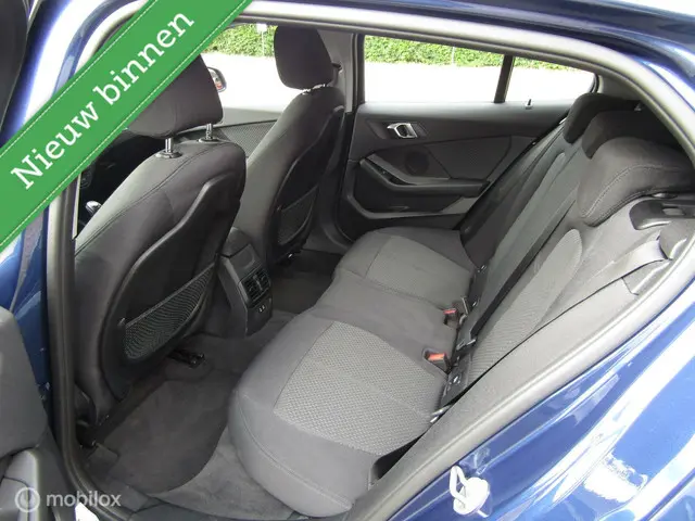 BMW 1 Serie 118i High Executive | Trekhaak 2020 Benzine 22