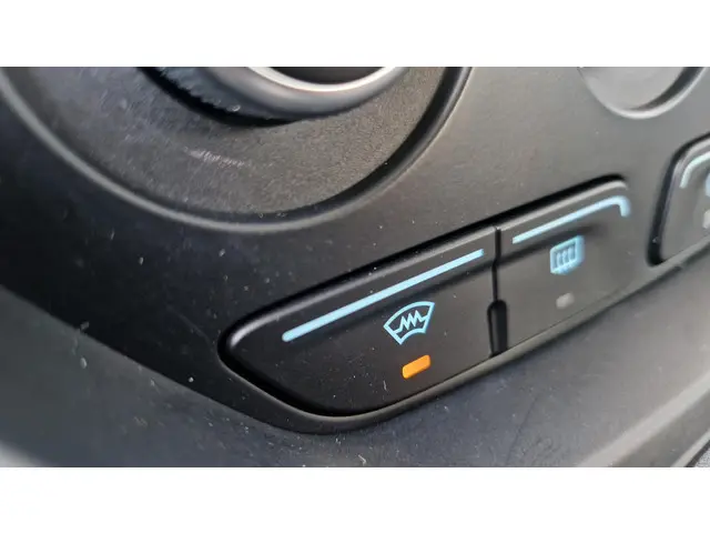 Ford Kuga 1.6 Titanium 2014 Benzine 15