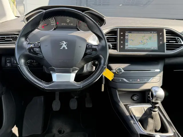 Peugeot 308 SW 1.2 PureTech Style 2016 Benzine 3