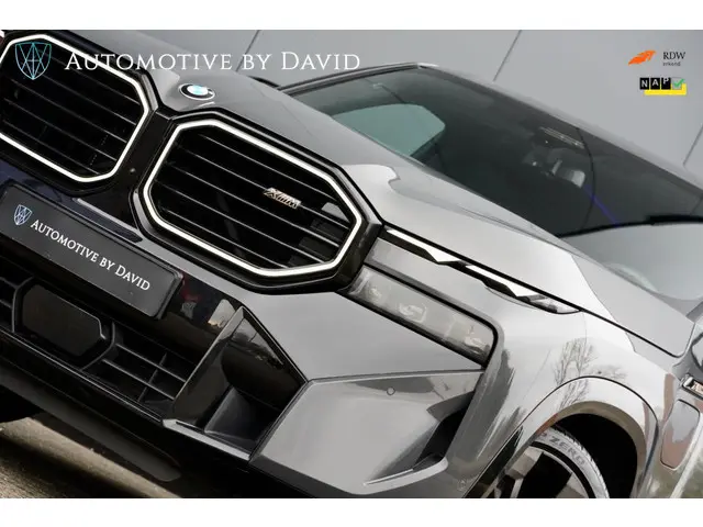 BMW XM PHEV 4.4 V8 653 pk 30 kWh 2023 Hybride Benzine 87