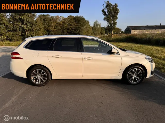 Peugeot 308 SW 1.2 PureTech Allure 2016 Benzine