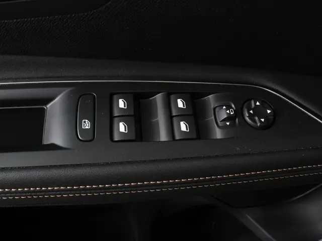 Peugeot 5008 1.2 PureTech GT Black Pack 2024 Benzine 20