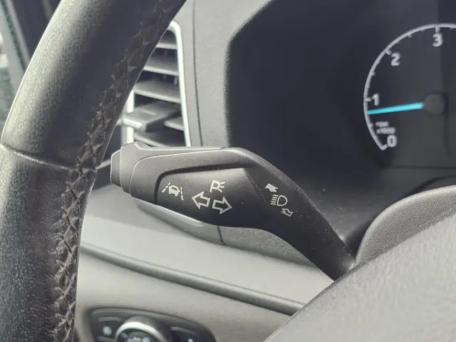 Ford Transit 350 2.0 TDCI L3H3 Limited 2020 Diesel 13