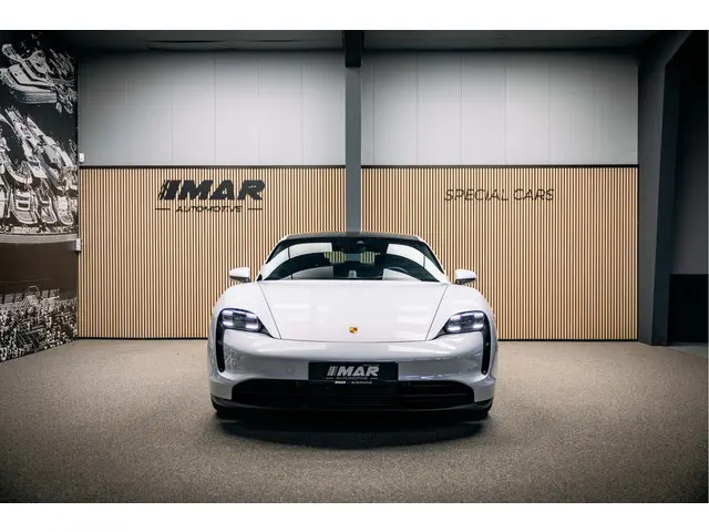 Porsche Taycan Performance 84 kWh 2023 Elektrisch 3