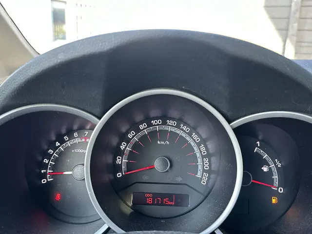 Kia Venga 1.4 CVVT DynamicPLusLine 2016 Benzine 18