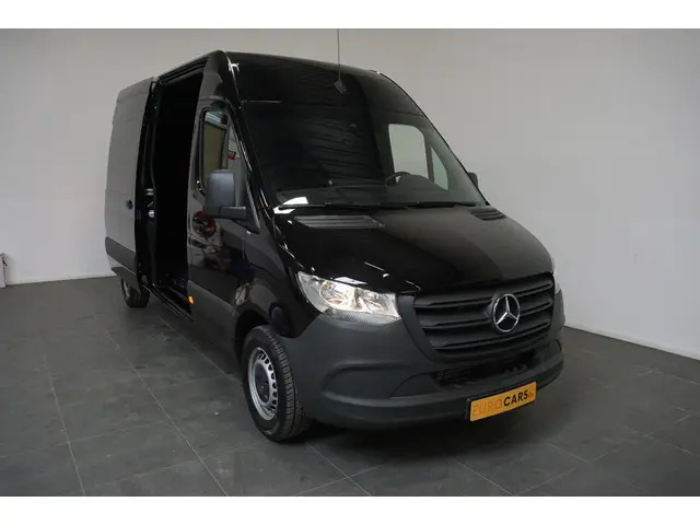 Mercedes-Benz Sprinter 211 1.9 CDI L2H2 FWD 2023 Diesel 27