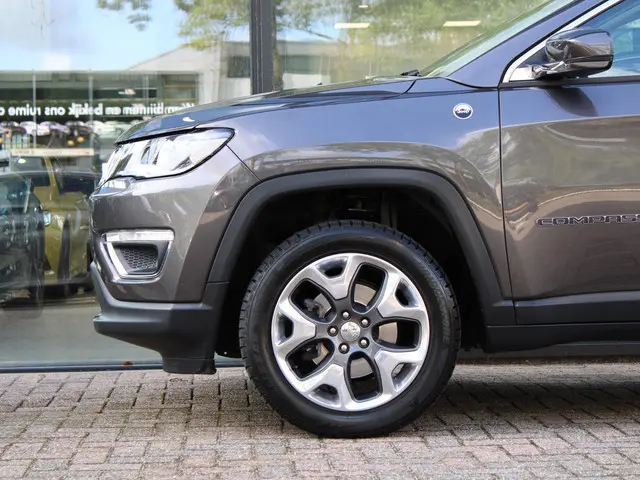 Jeep Compass 1.4 MultiAir Limited 4x4 2017 Benzine 12