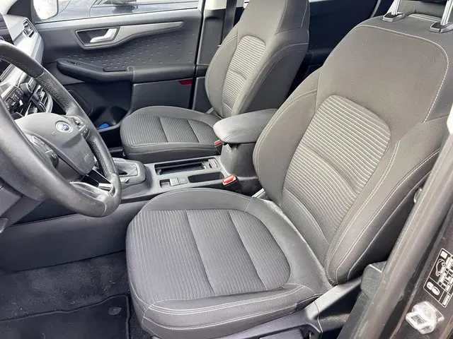 Ford Kuga 1.5 EcoBoost Titanium 2020 Benzine 8