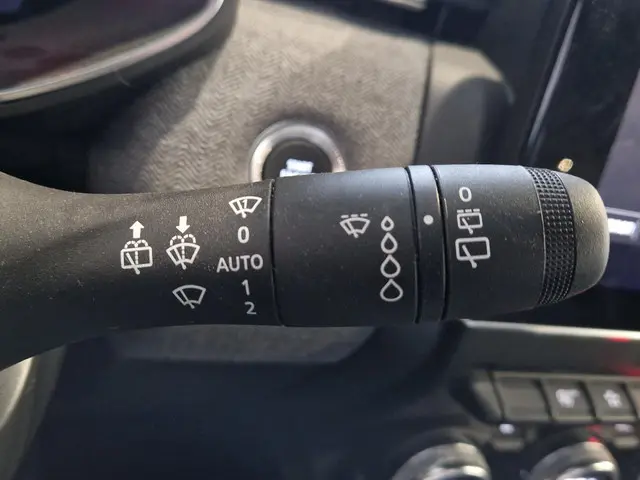 Renault Clio 1.0 TCe 90 GPF techno 2024 Benzine 22