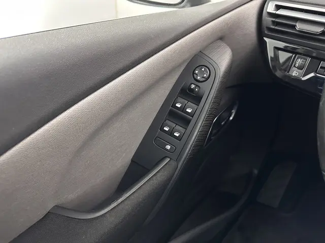 Citroën C4 1.6 e-HDi Exclusive 2014 Diesel 18