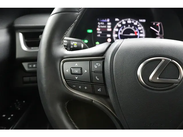Lexus UX 250h Business Line 2022 Hybride Benzine 19