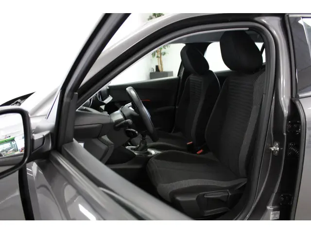 Peugeot 2008 1.5 BlueHDi Blue Lease Active 2021 Diesel 10