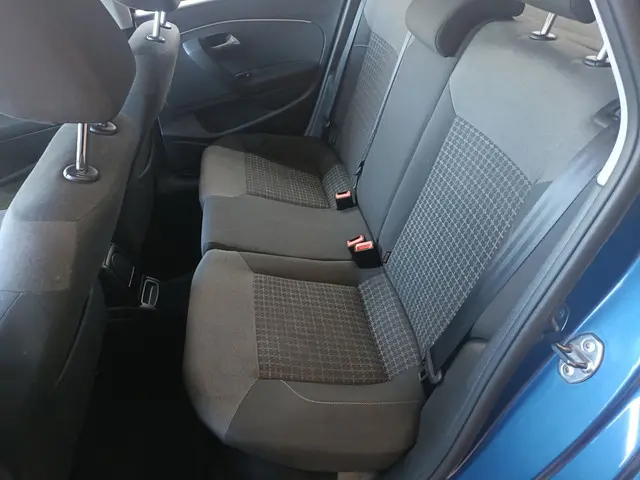 Volkswagen Polo 1.0 First Edition 2014 Benzine 12
