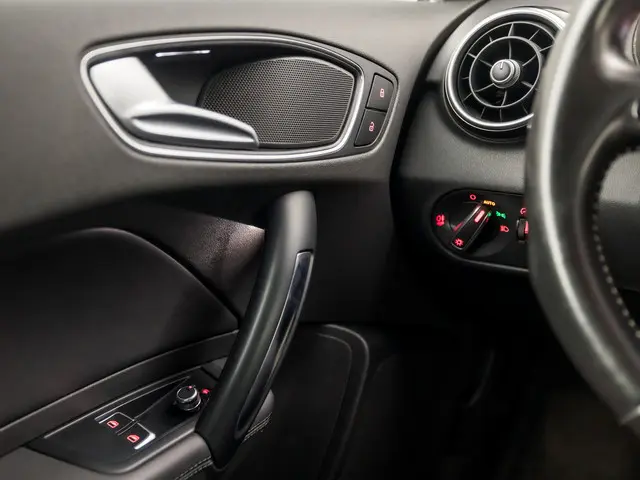 Audi A1 1.8 TFSI S-Line Sport 2015 Benzine 27