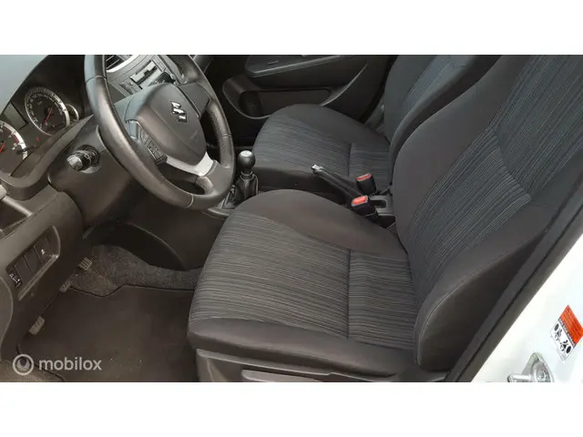 Suzuki Swift 1.2 Beat EASSS / 123040 km.(NAP) 2015 Benzine 13